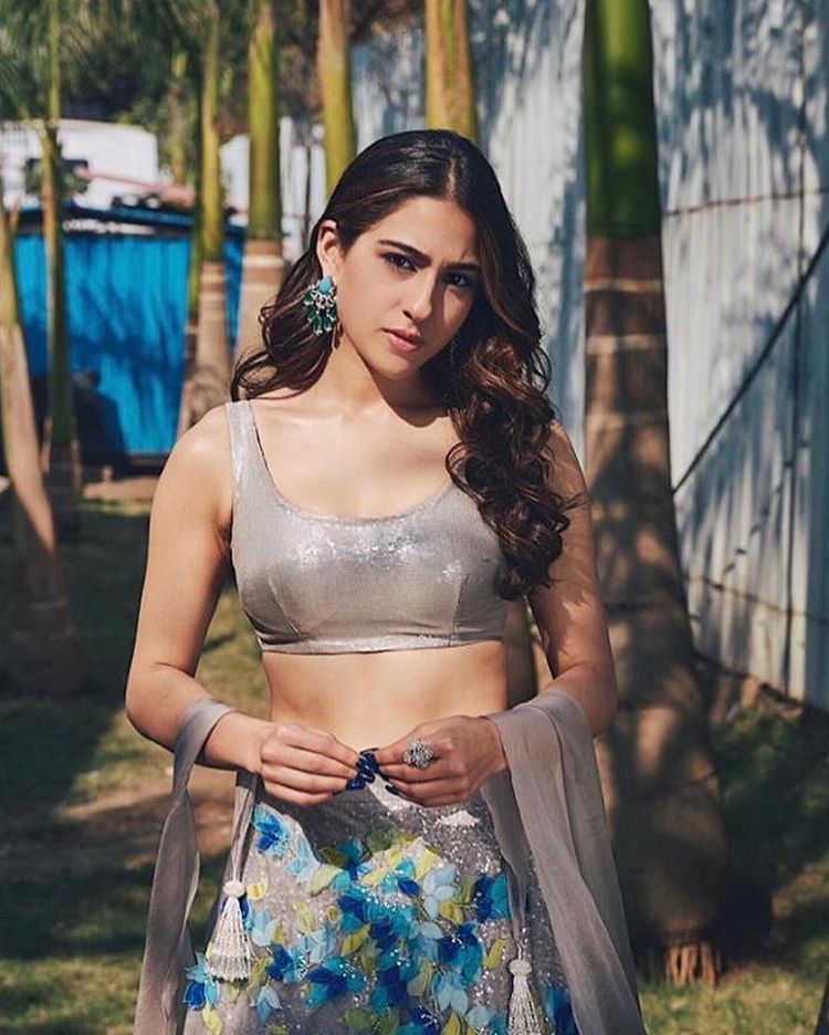 Sara Ali Khan Pretty photos in Kedarnath