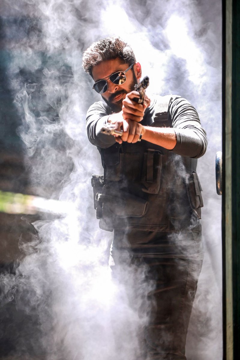 Thuppakki Munai Fresh Images.