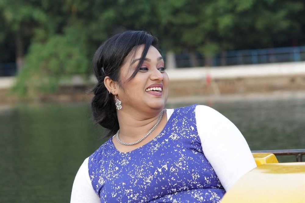 Kadhal Pradesam Latest Images.