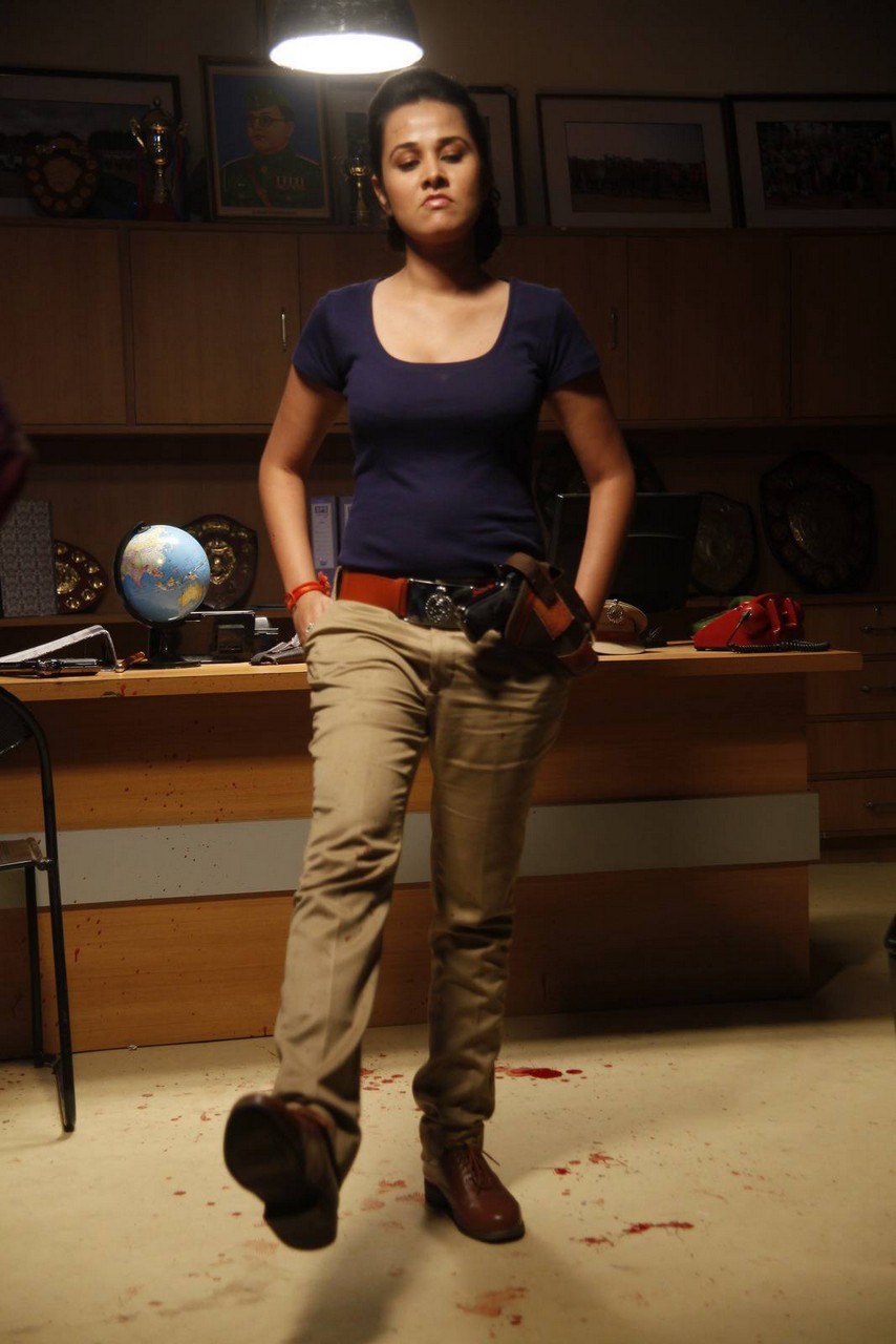 Actress Nisha Kothari Stills from Bullet Rani Telugu Movie