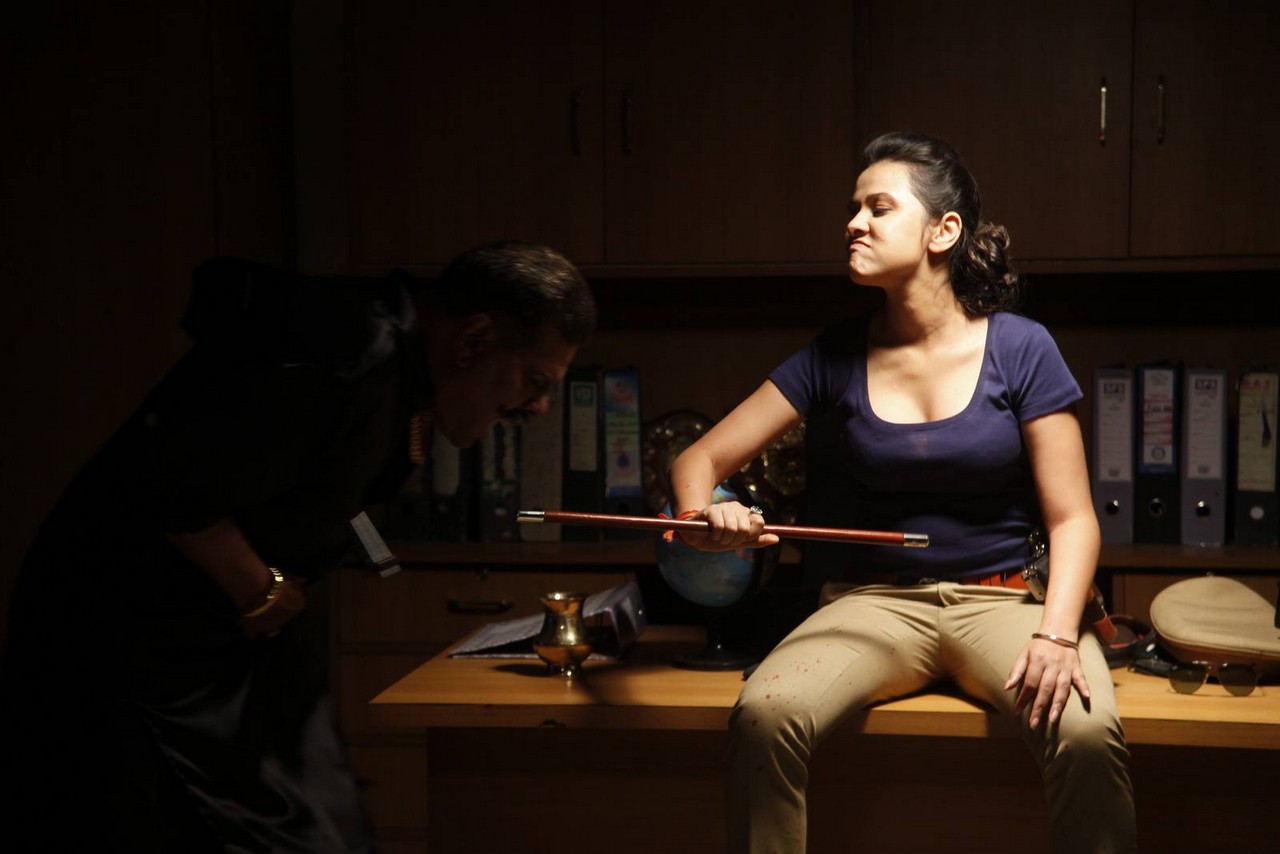 Actress Nisha Kothari Stills from Bullet Rani Telugu Movie