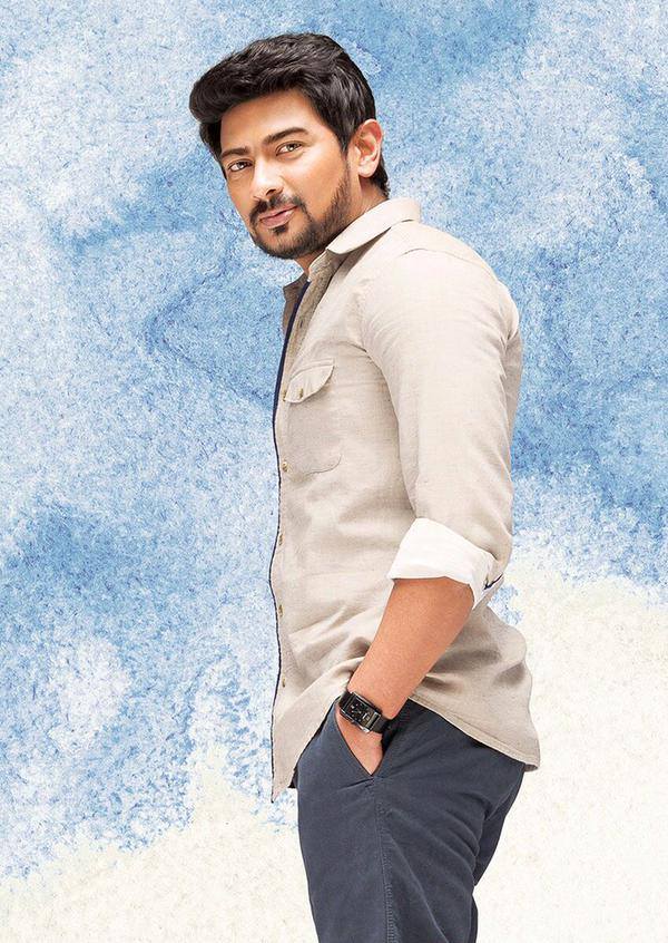 Gethu Tamil Movie Stills | Udhayanidhi Stalin