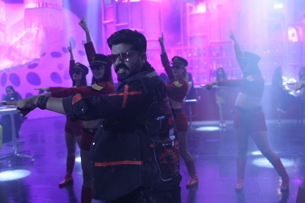 Vantha Rajavathaan Varuven Images.