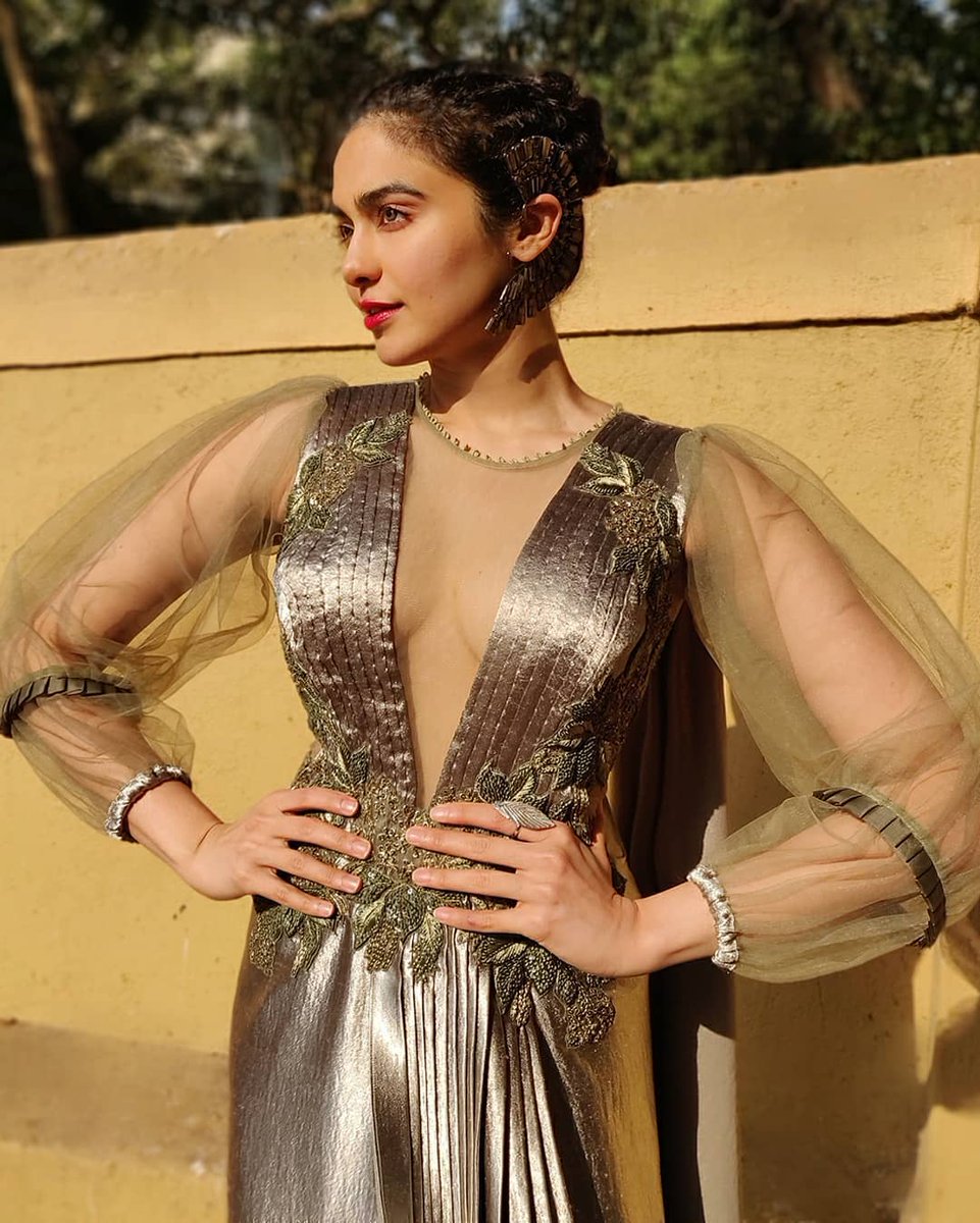 Adah Sharma Sizzling Images.