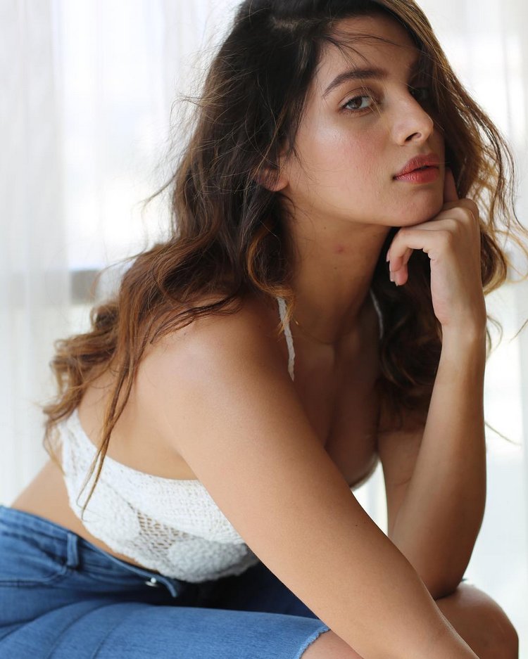 Tanya Hope Sizzling Stills