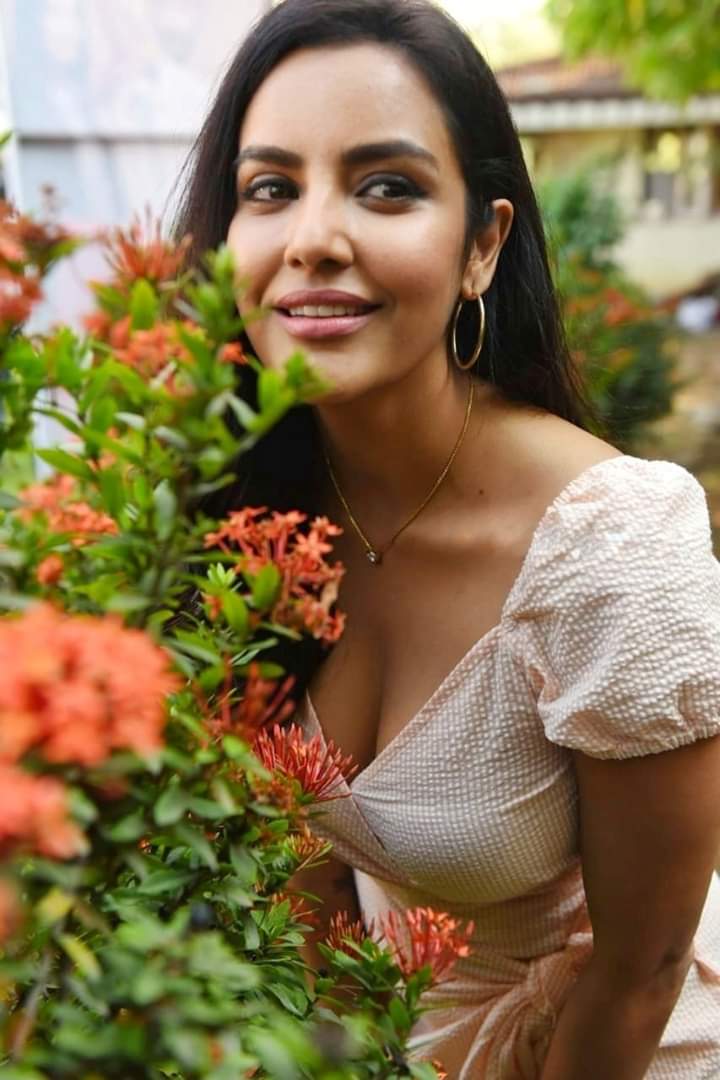 Dazzling Images of Priya Anand From 'LKG'