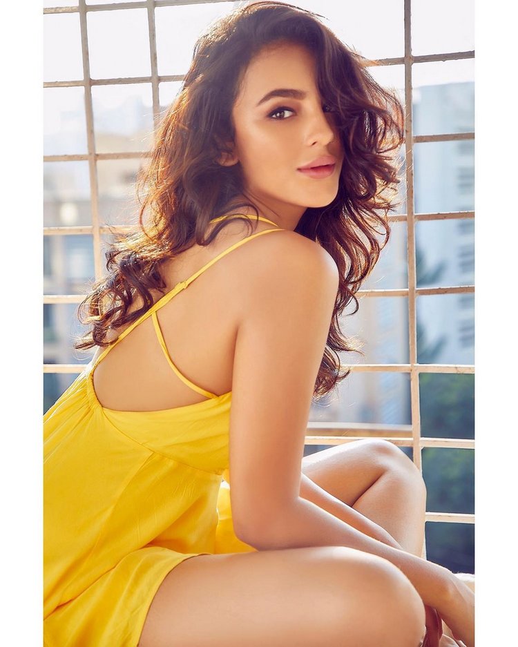 Seerat Kapoor Latest Photoshoot.