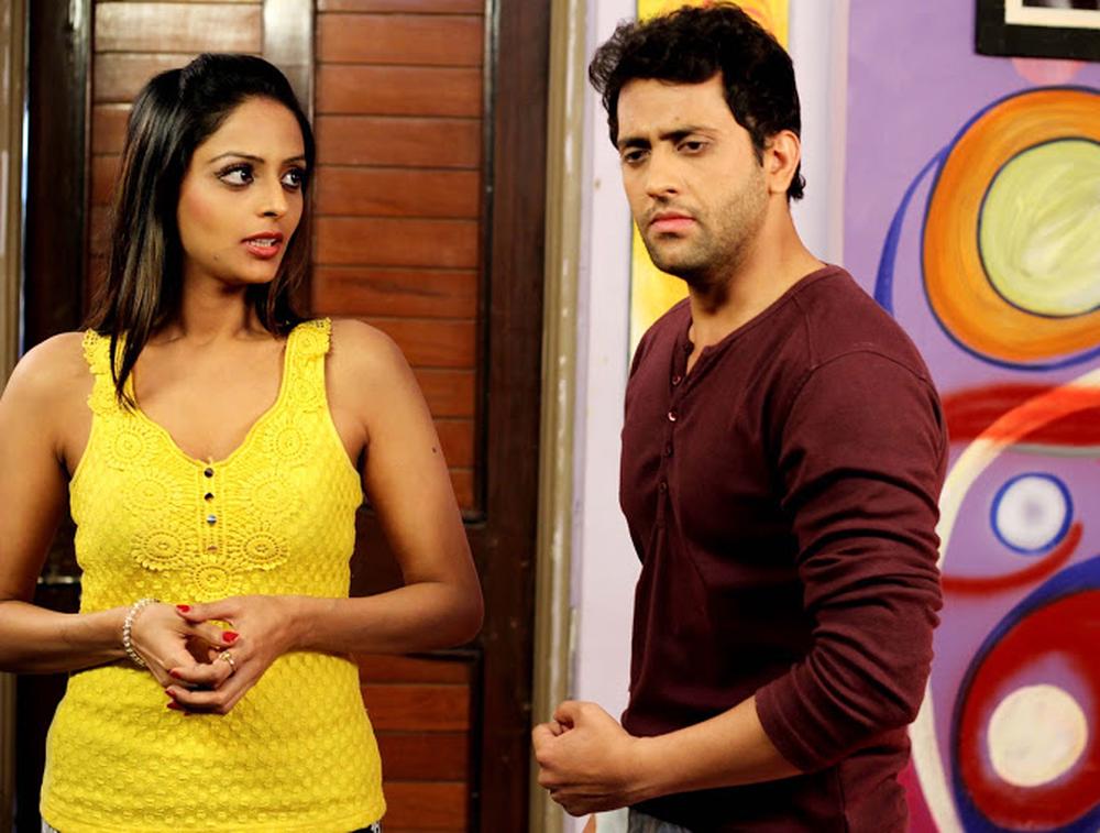 Madmast Barkhaa Hindi Movie Stills | Ekaansh Bhaardwaaj, Leena Kapoor