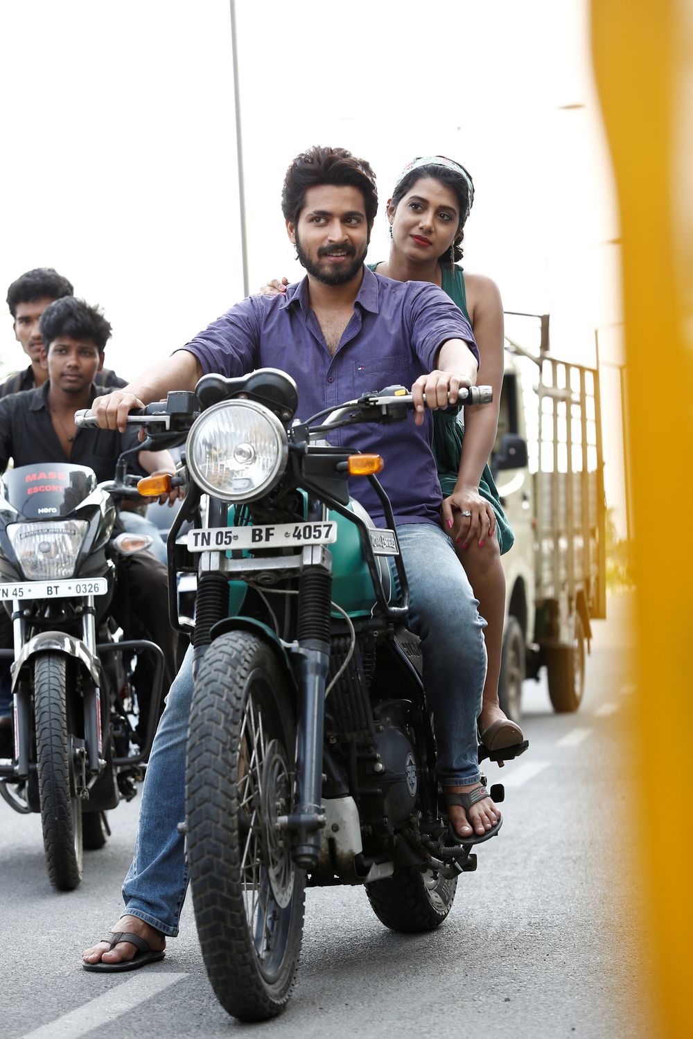 Ispade Rajavum Idhaya Raniyum Latest Stills.