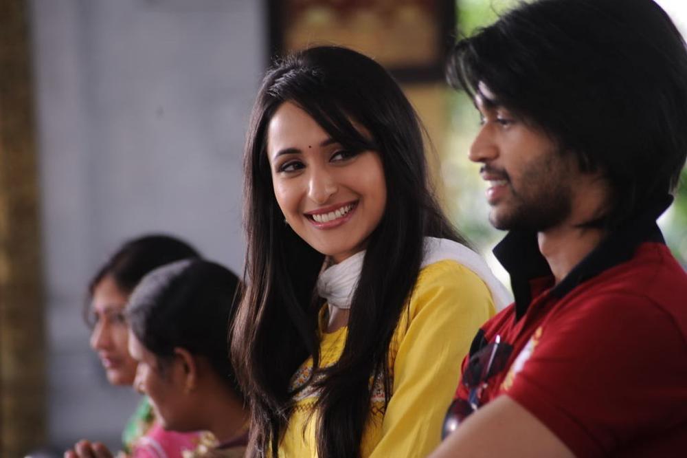 Mirchi Lanti Kurradu Telugu Movie Stills | Abijeet Duddala, Pragya Jaiswal