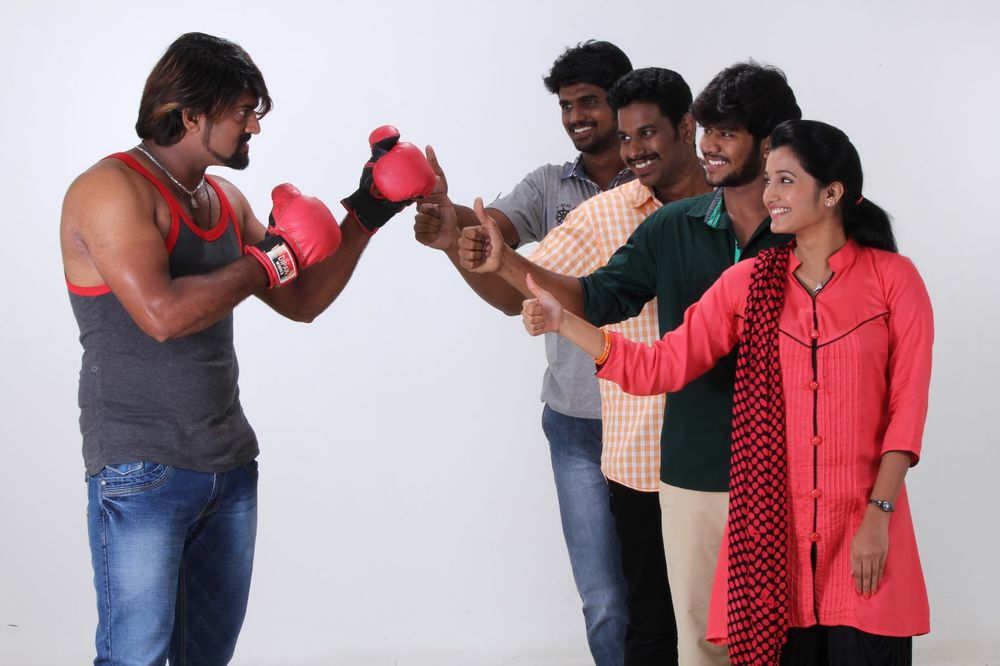 Gilli Bambaram Goli Latest Stills.
