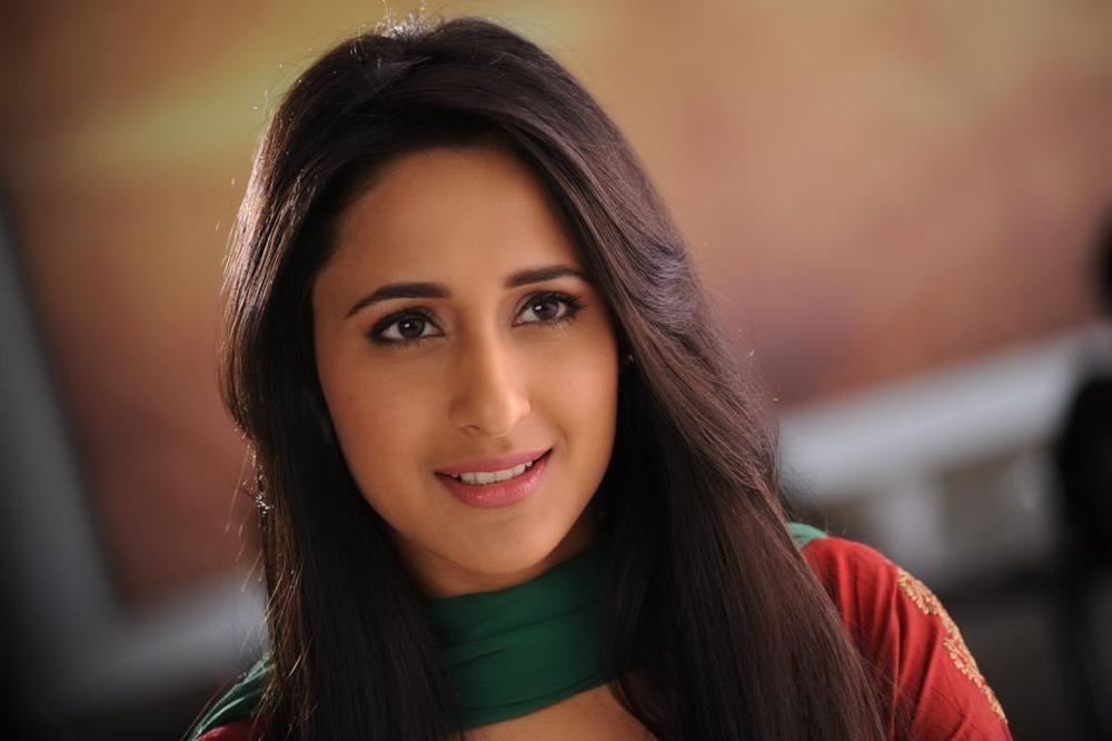 Mirchi Lanti Kurradu Telugu Movie Stills | Pragya Jaiswal