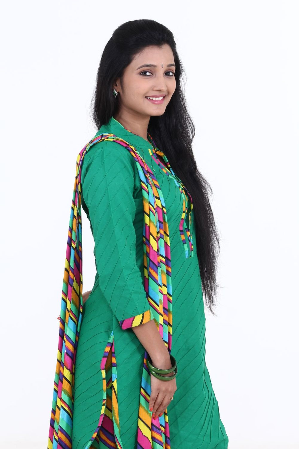 Gilli Bambaram Goli Latest Stills.