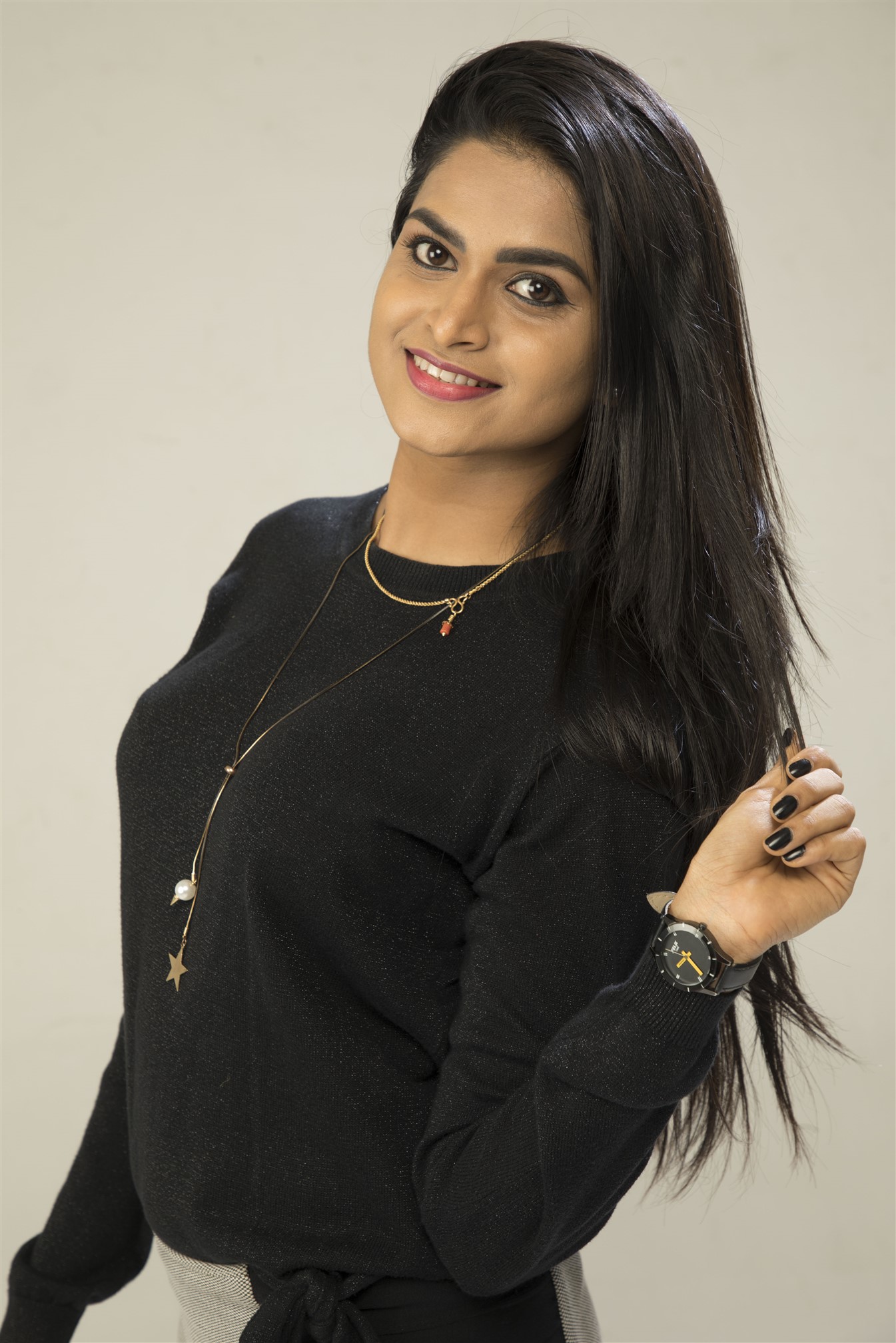 Ennai Sudum Pani Exclusive Images