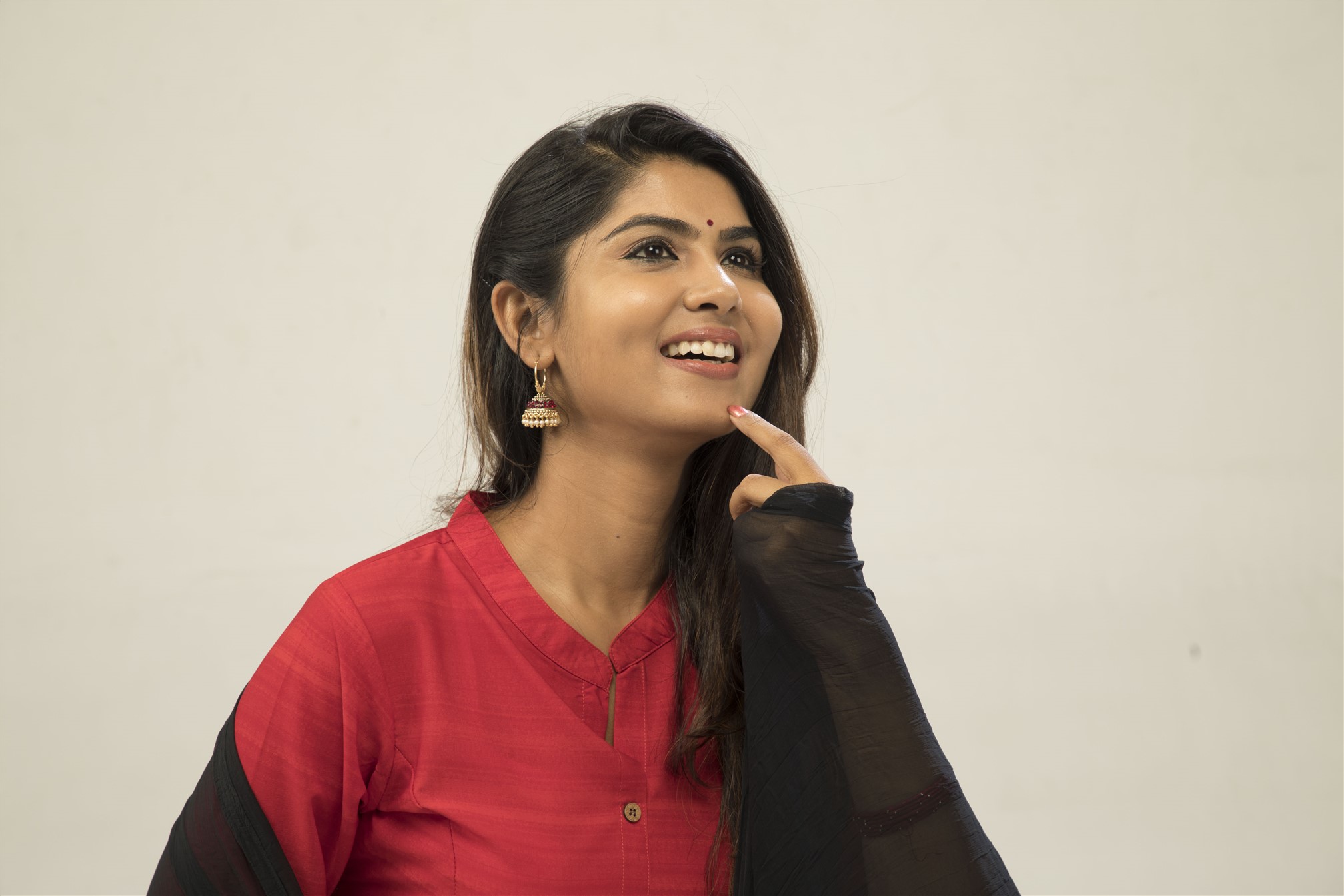 Ennai Sudum Pani Exclusive Images