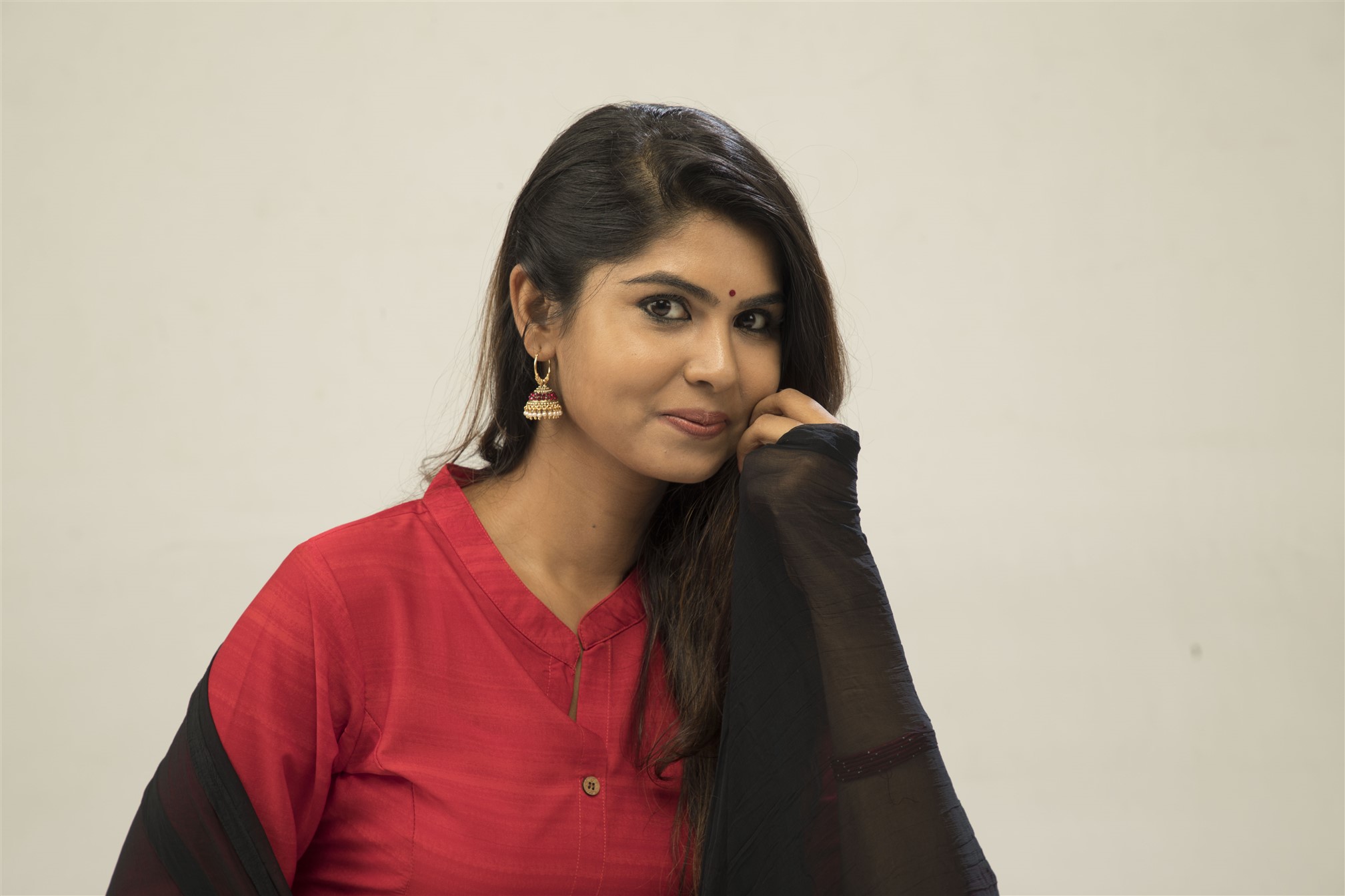 Ennai Sudum Pani Exclusive Images