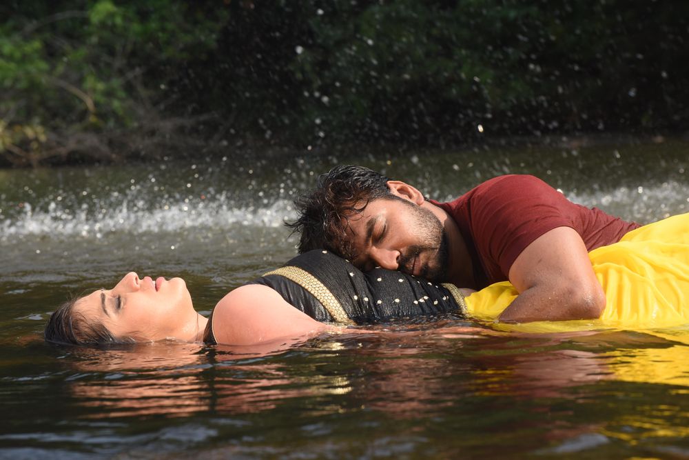 Neeya 2 Exclusive Stills.