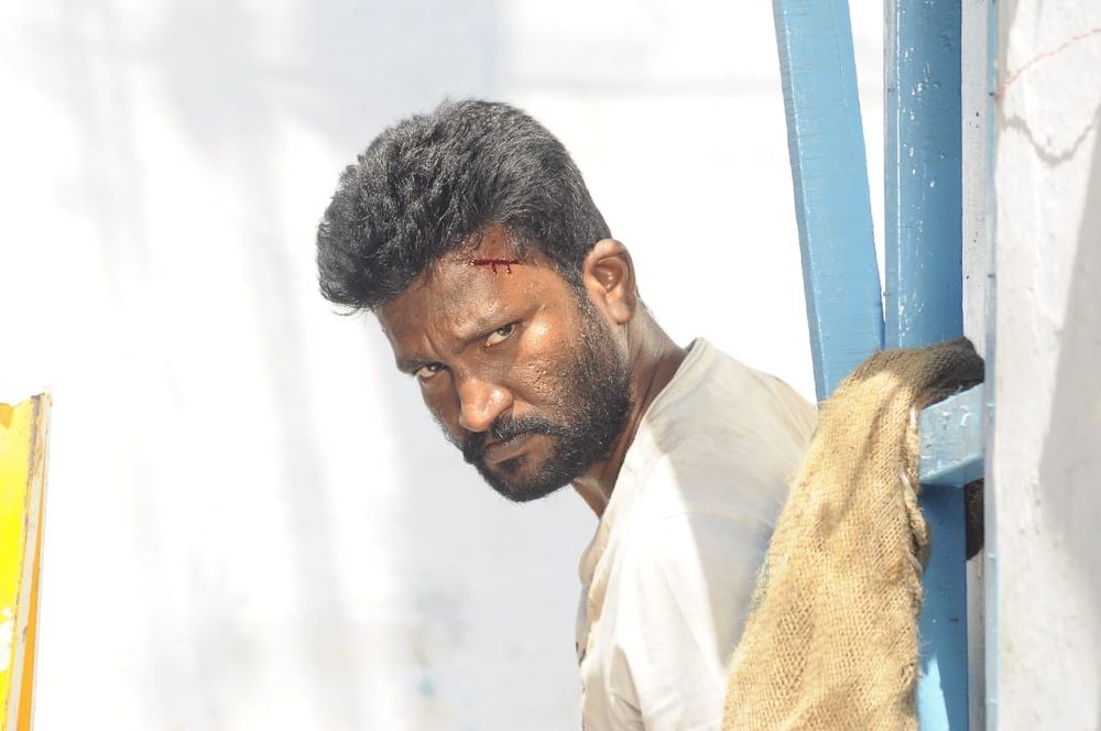 Suttu Pidikka Utharavu Fresh Images.