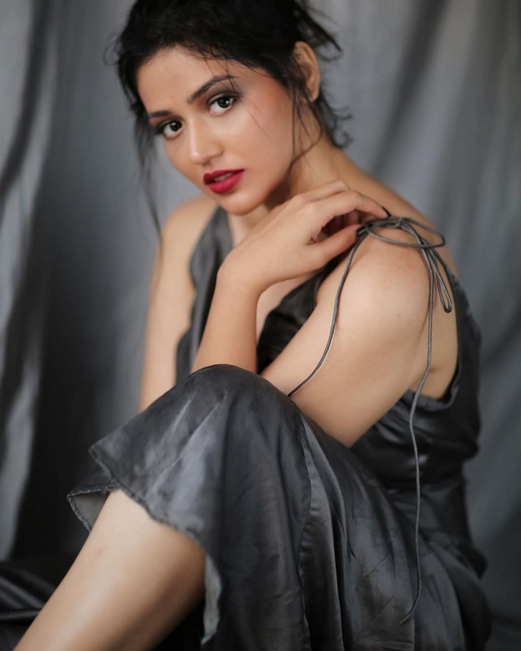 Priyanka Jawalkar Beautiful Stills.