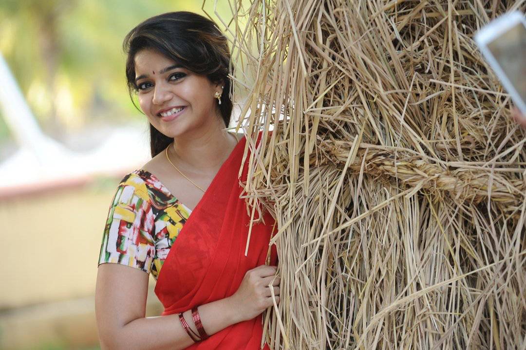 Tripura Telugu Movie Stills | Swathi Reddy 
