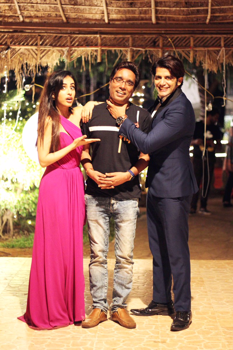 Hume Tumse Pyaar Kitna Videos And Images.