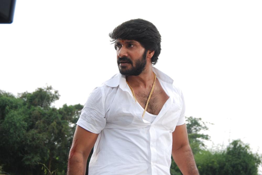 Veri (Thimiru 2) Tamil Movie Stills | Tarun Gopi, Sandhya, Ramana