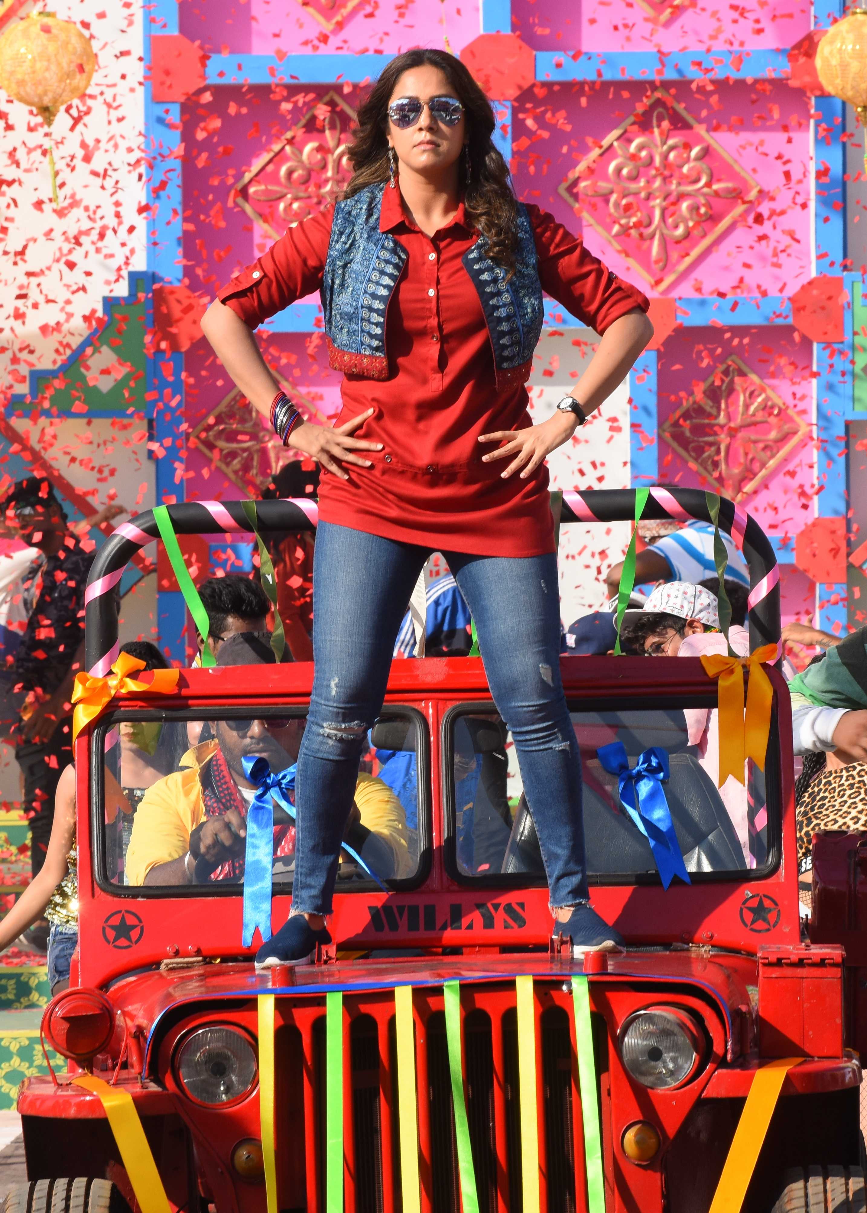 Jackpot Exclusive Stills.