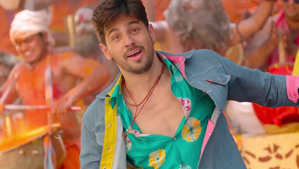 Jabariya Jodi Fresh Photos.