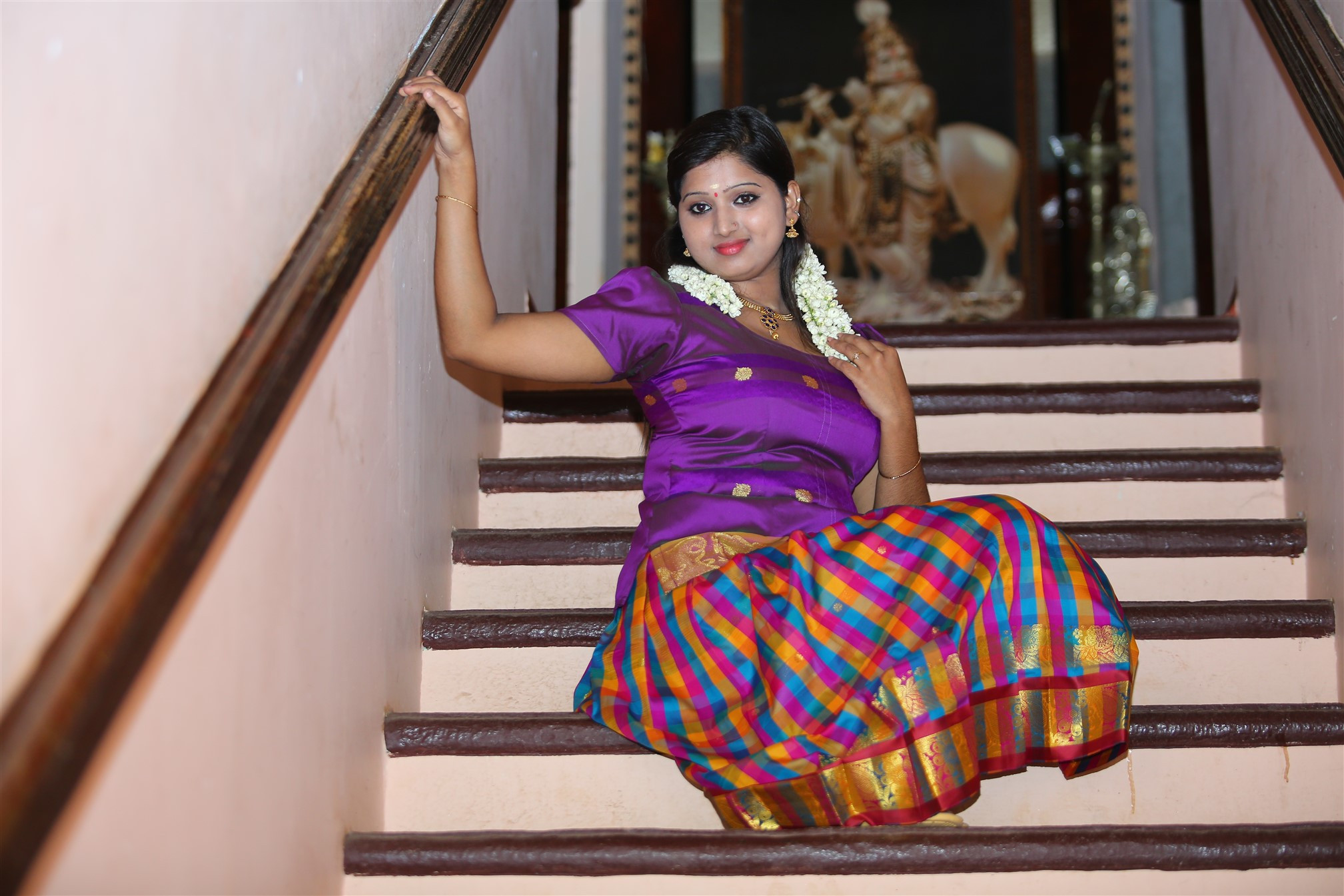 Ithu En Kaadhal Puthagam New Photos.