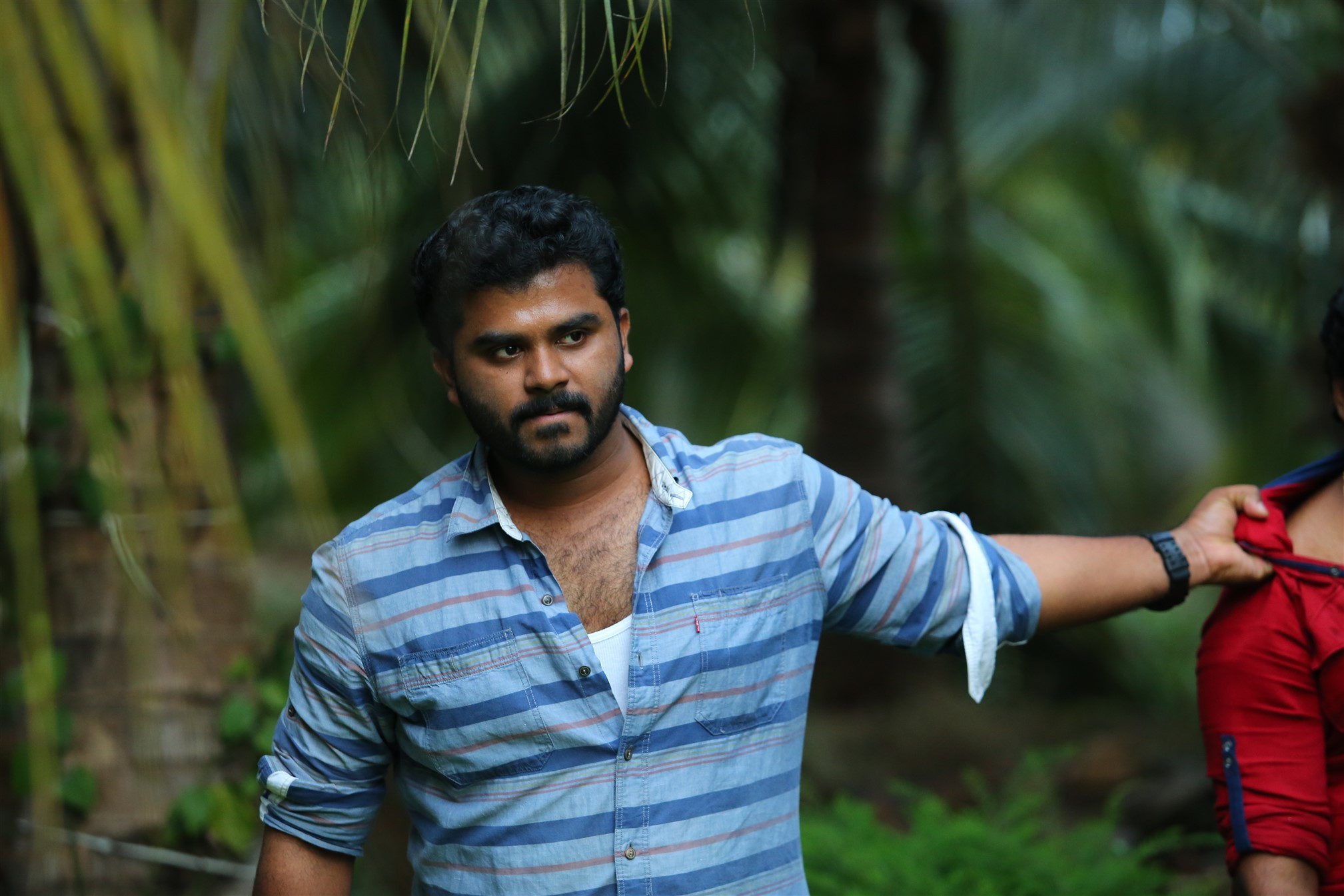 Ithu En Kaadhal Puthagam New Photos.