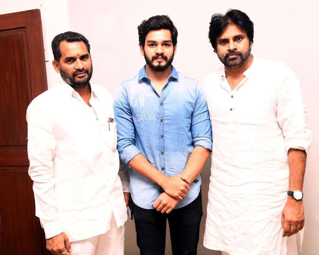 Nee Kosam Photos And Videos.