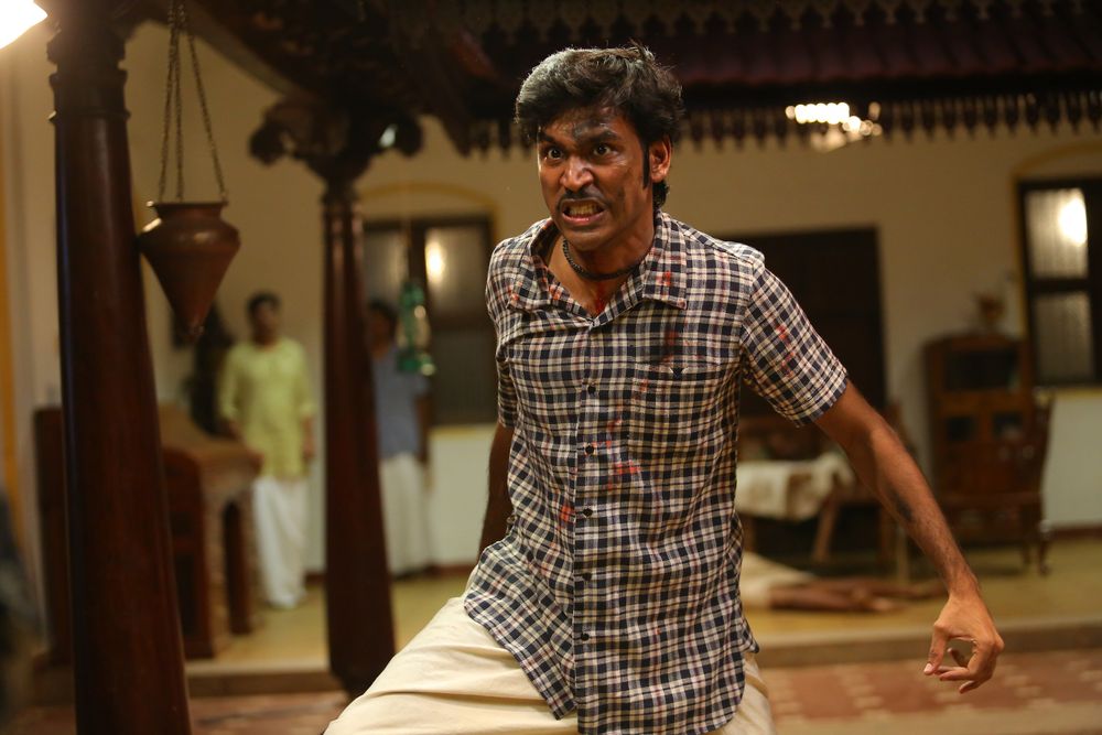 Asuran Exclusive Photos.