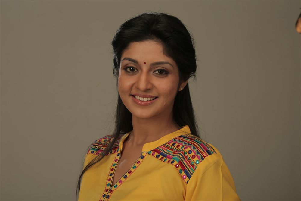 Kaaviyyan Latest Photos.