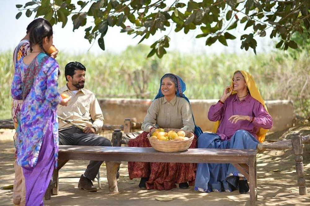 Saand Ki Aankh Photos.