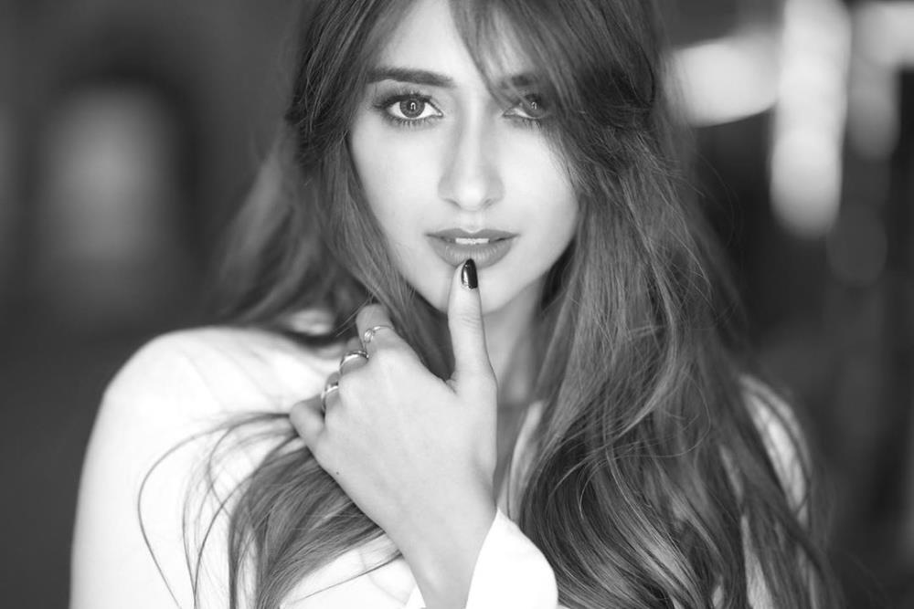 Ileana Sizzling Images.