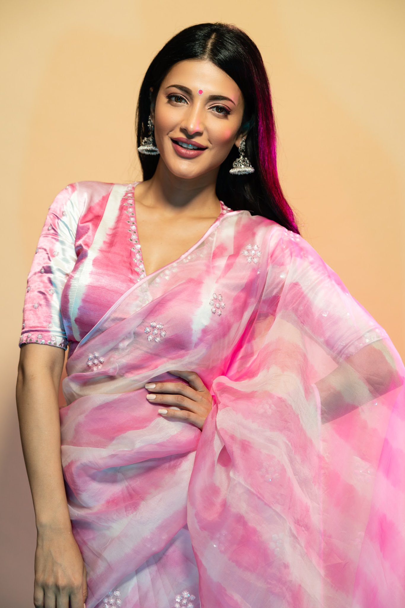 Shruti Haasan Eye Popping Images.