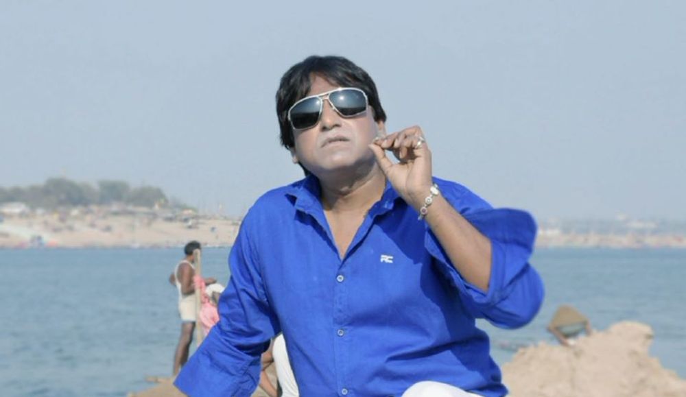 Ab Har Dayara Tutega Videos And Stills.
