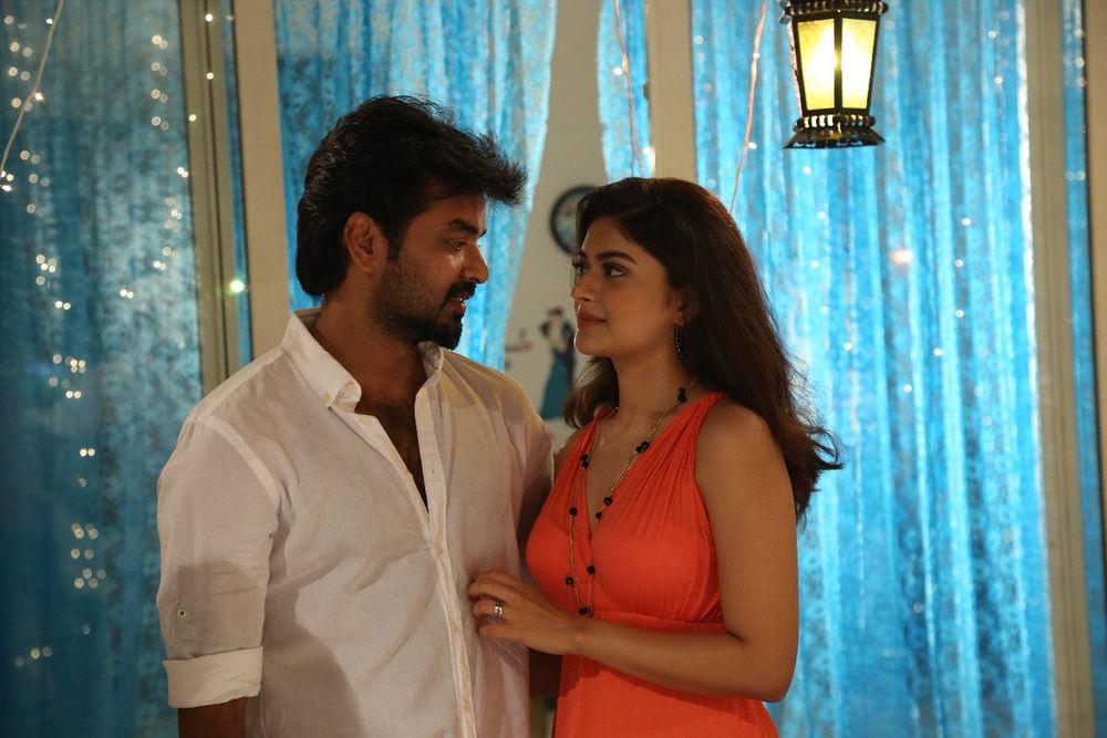 Capmaari Images And Videos.