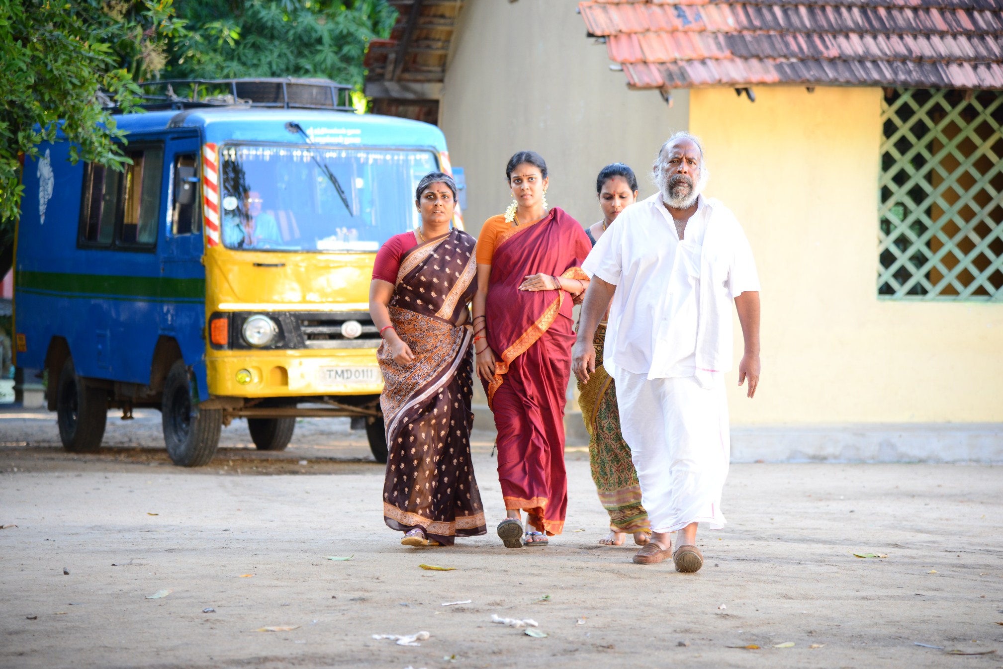 Naan Avalai Sandhitha pothu Stills.