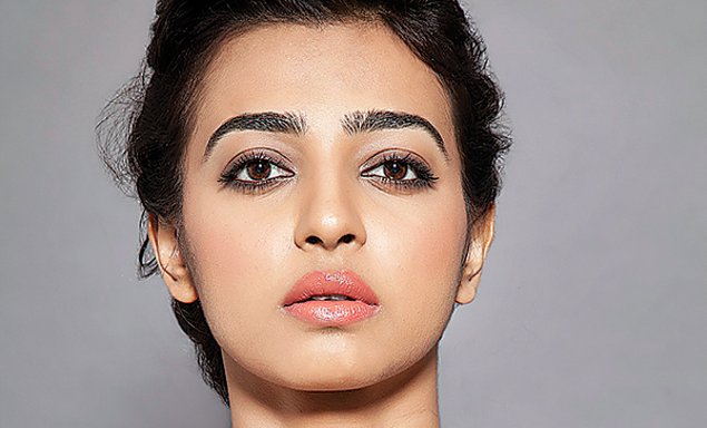 Radhika Apte in another controversy