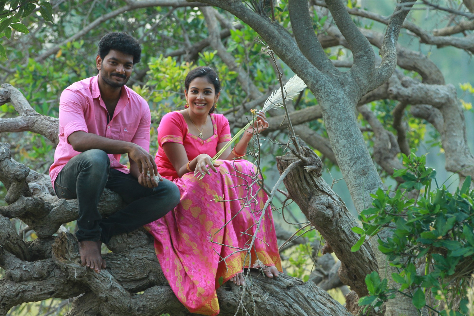 Ettuthikkum Para Stills.