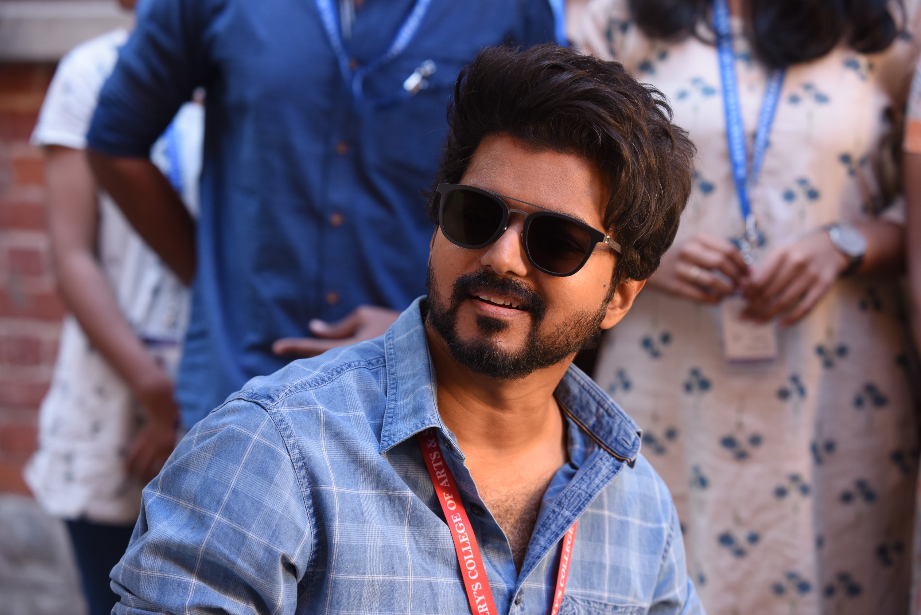 Master Exclusive Stills.