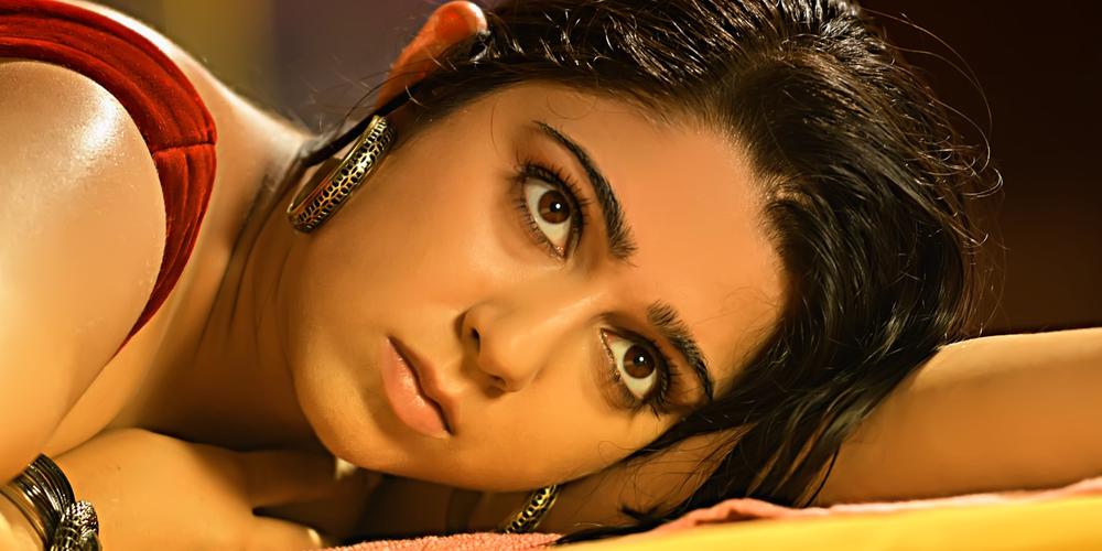 Charmy Kaur Stills from Mantra 2 Telugu Movie 