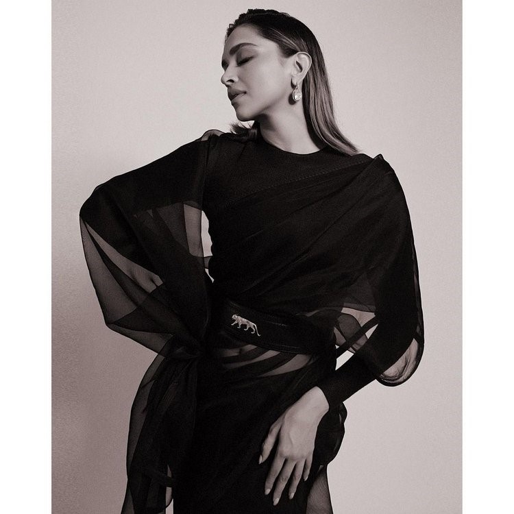 Deepika Padukone Beautiful Images.