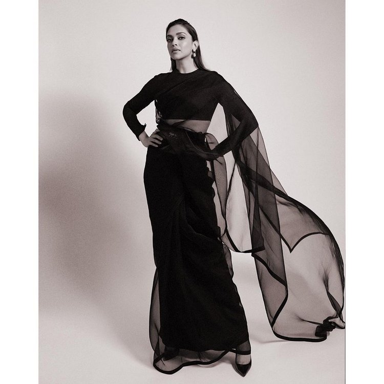 Deepika Padukone Beautiful Images.