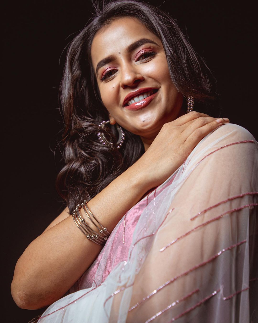 Komalee Prasad Stunning Images.