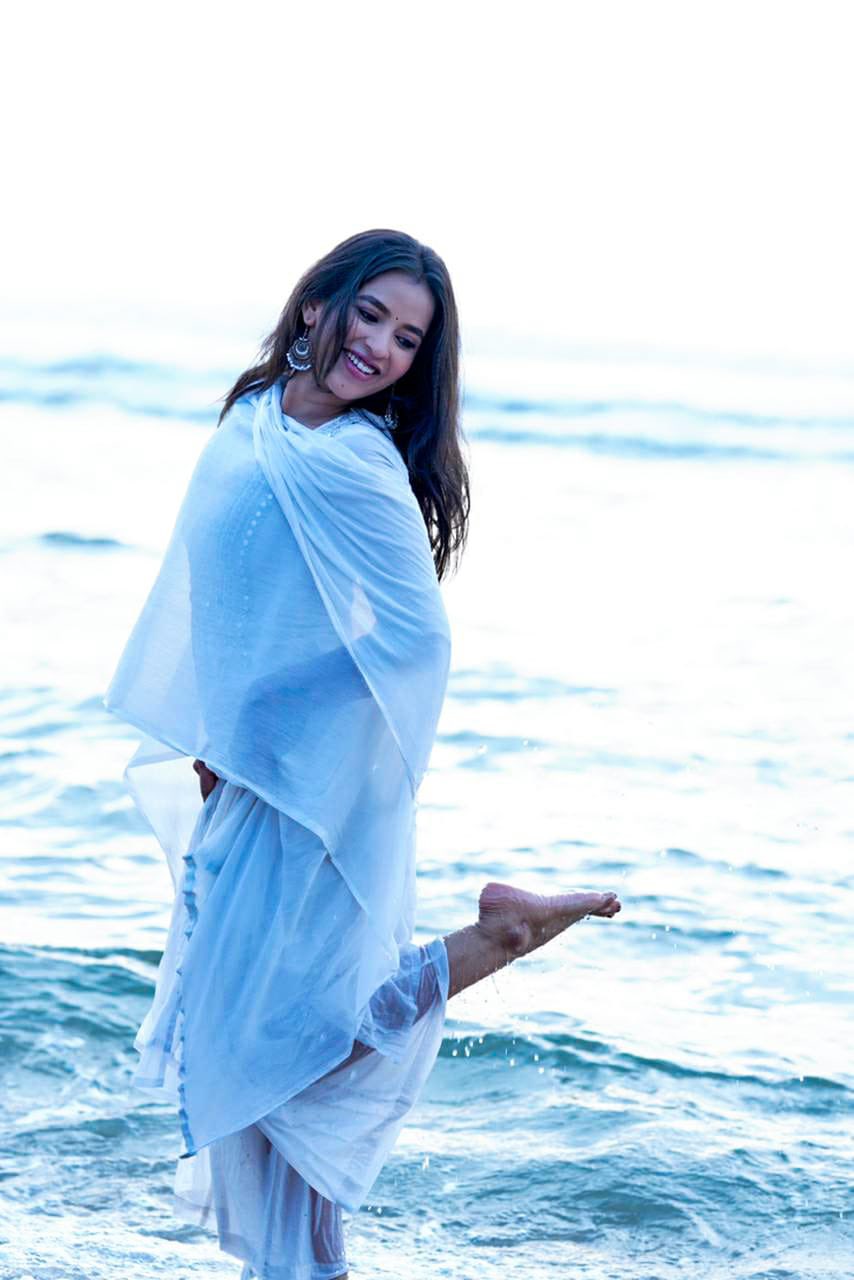 Komalee Prasad Stunning Images.