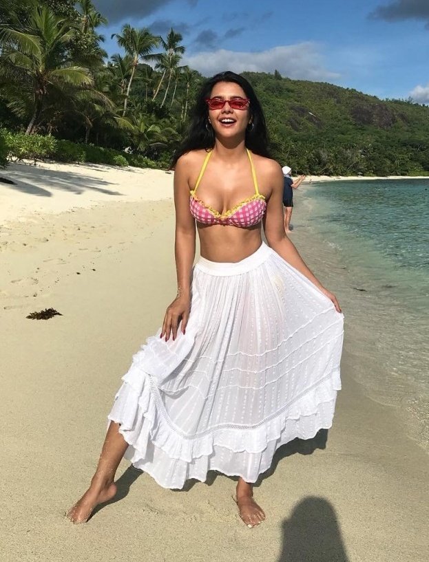 Ruhi Singh Marvelous Stills.