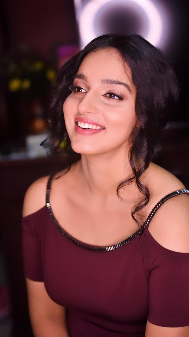 Malavika Menon Beautiful Images.