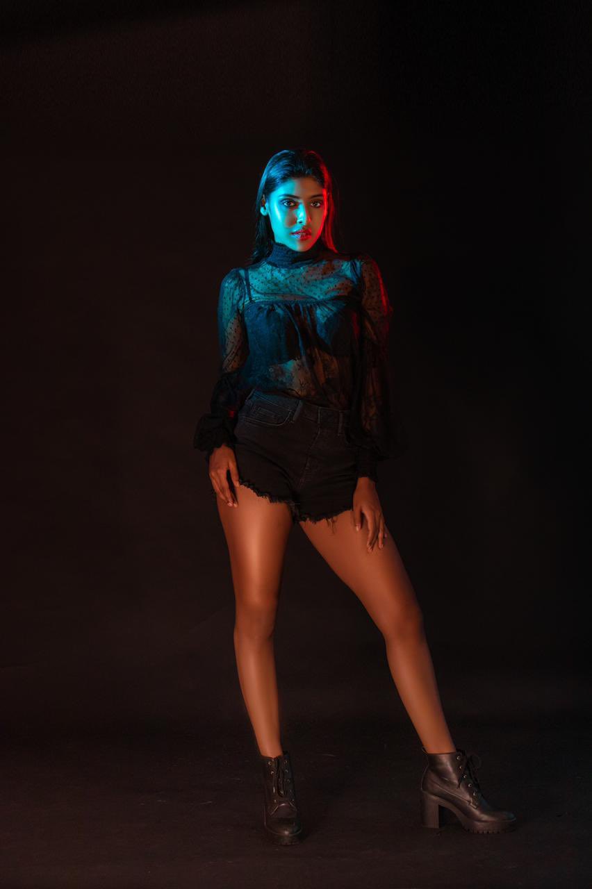 Gayathri Reddy Stunning Stills.